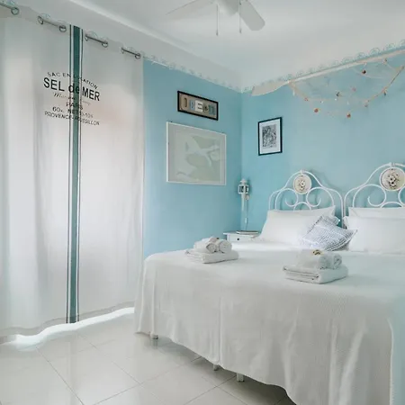 Bed & Breakfast La Finestra Sul Campanile Montecosaro (Marche)