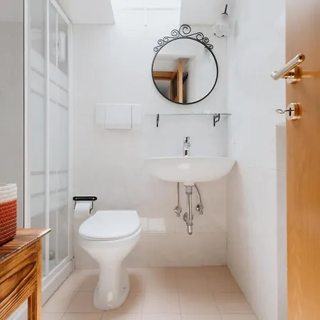 La Finestra Sul Campanile Montecosaro (Marche)