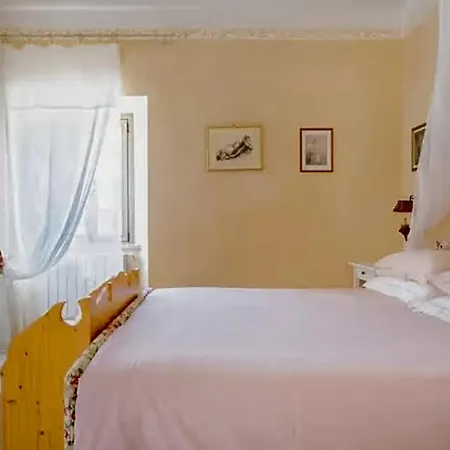La Finestra Sul Campanile 3* Montecosaro (Marche)