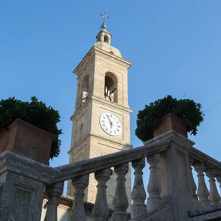 Frühstückspension La Finestra Sul Campanile Montecosaro (Marche)